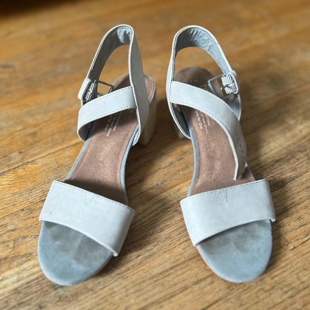 Toms Light Gray Women's Sandals
